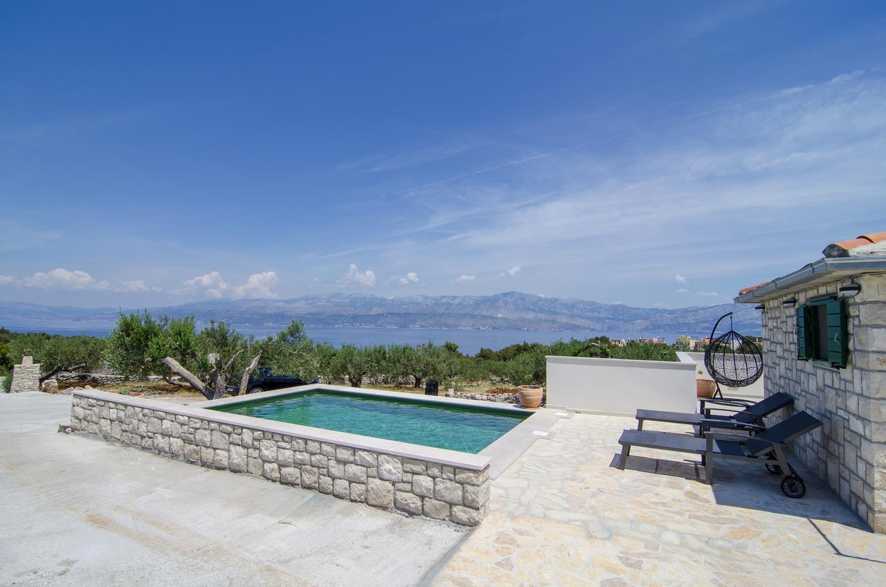 Holiday Home Bliss Splitska Exterior photo